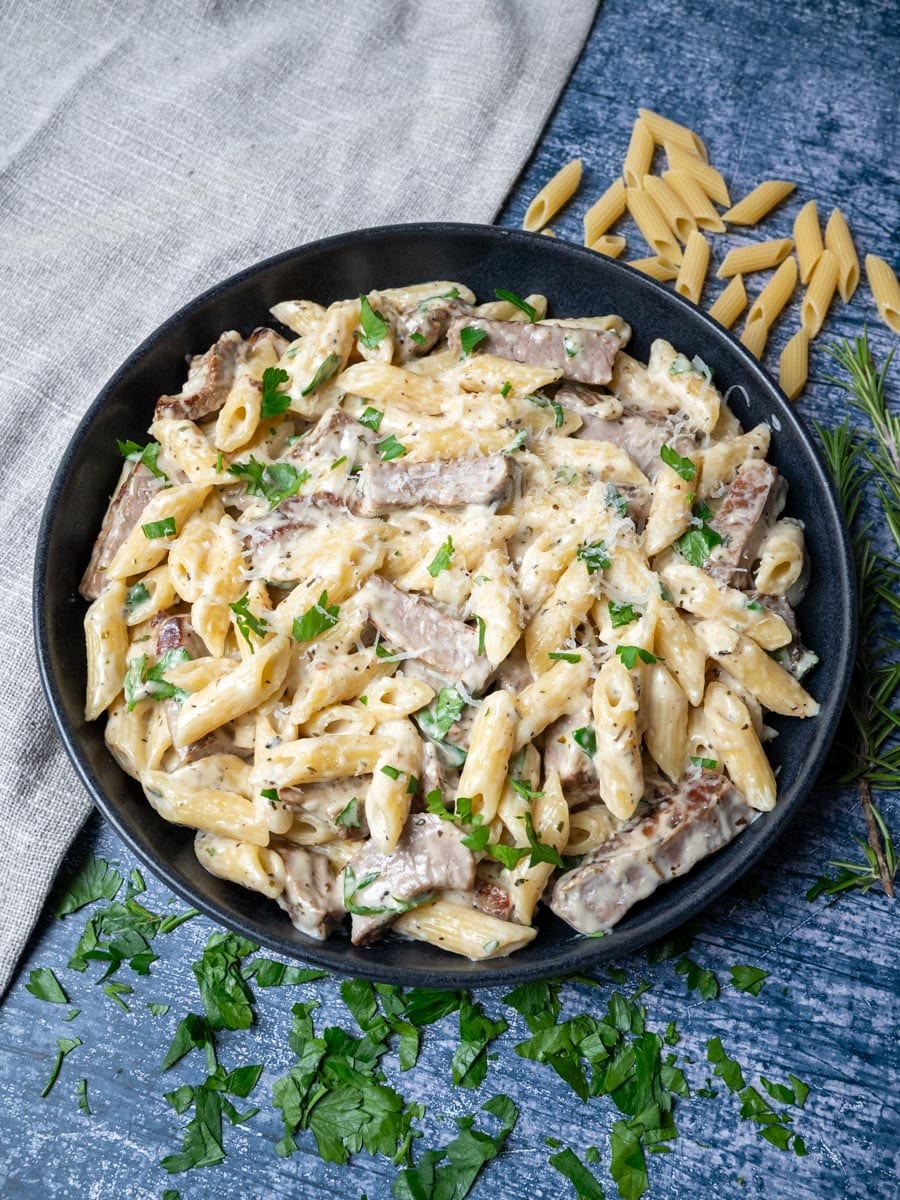 Penne Pasta with Filet Mignon in Cream Sauce
